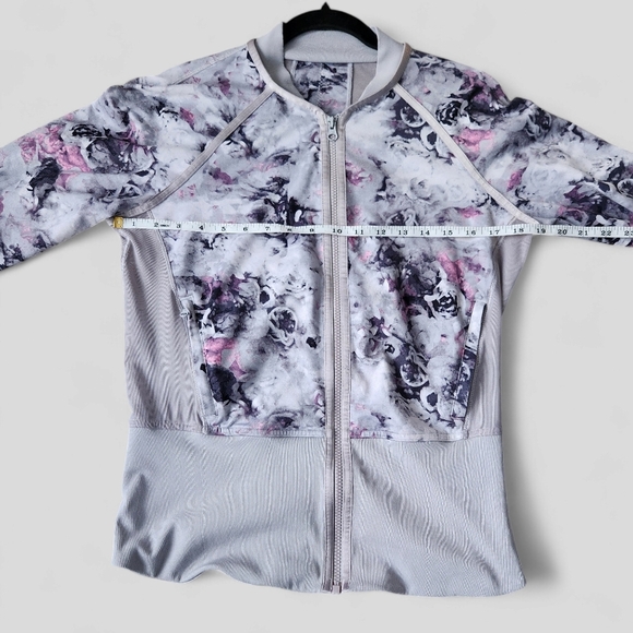 Lululemon If You're Lucky Jacket zip up gray purple Floral bomber Fairycore Sz 8 - Picture 10 of 13